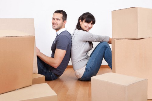 Efficient moving techniques with modern equipment in Hammersmith