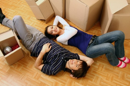 Reliable moving truck service with a focus on customer satisfaction in Hammersmith